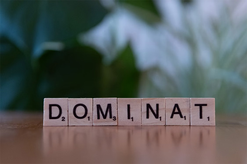 Dominat