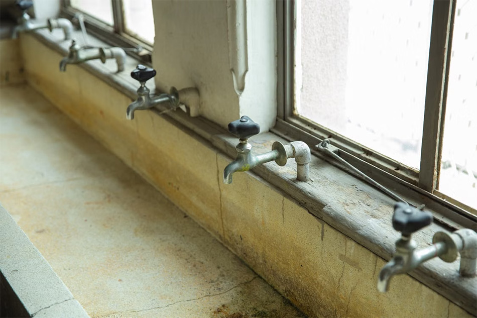 old-taps