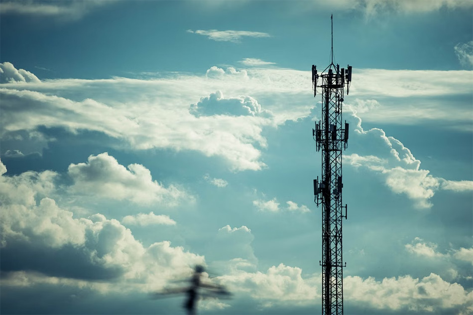 tower-with-antenna